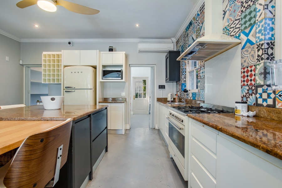 To Let 4 Bedroom Property for Rent in Franschhoek Western Cape